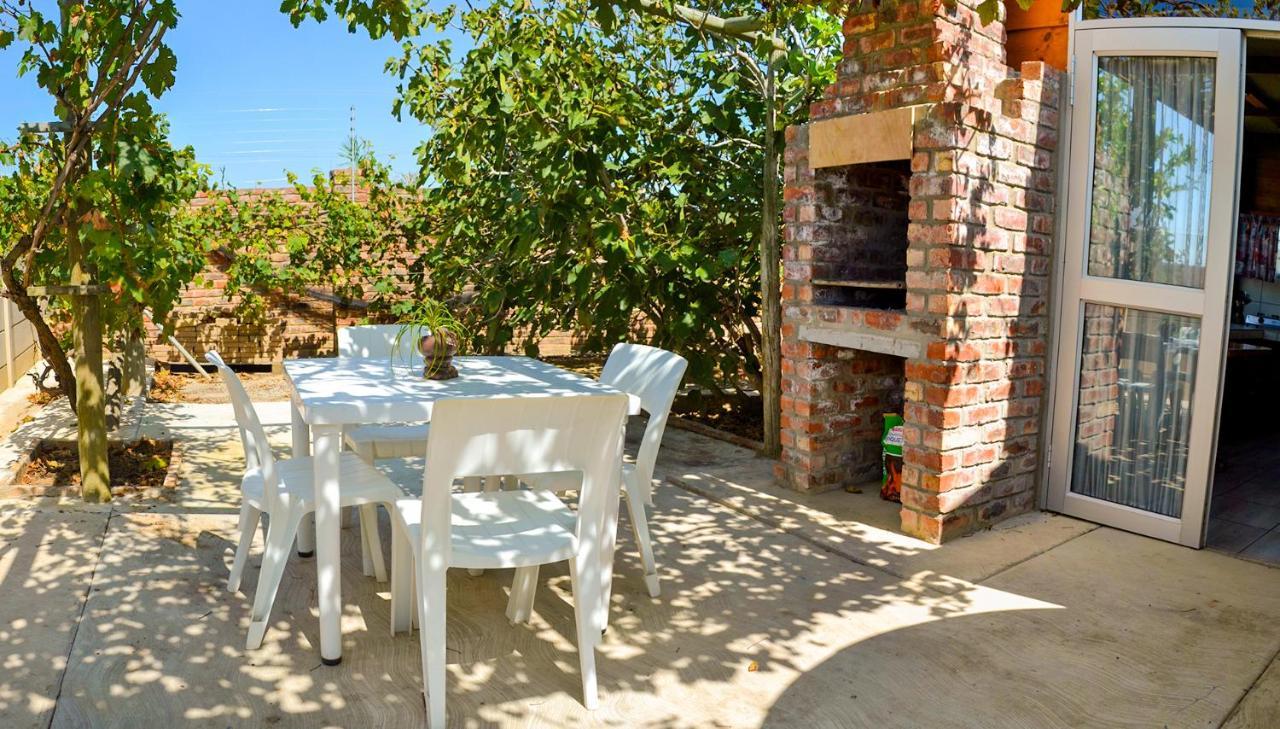 Palm Cottage - Colchester - 5Km From Elephant Park Exterior foto